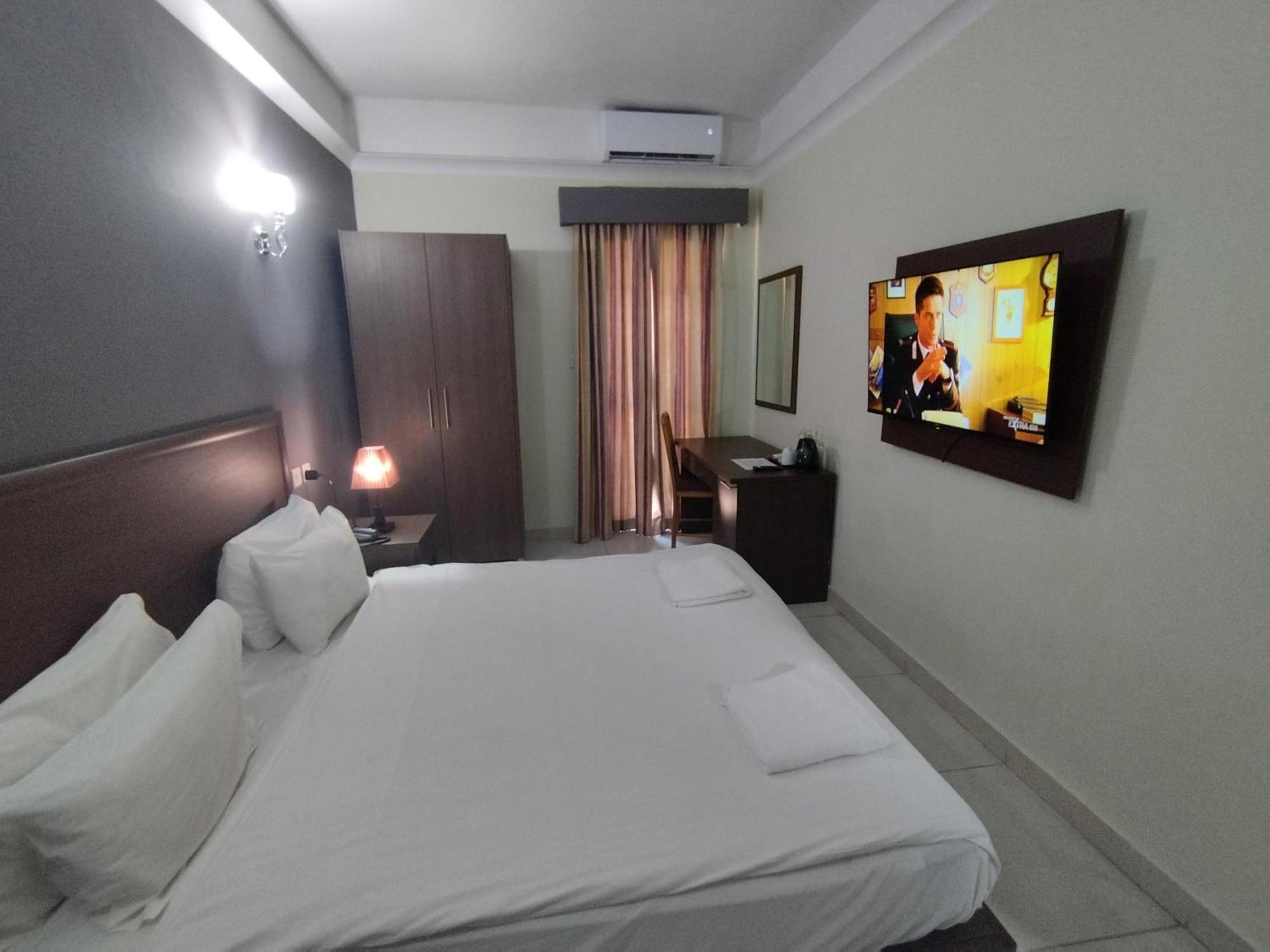 The Windsor Hotel สลีมา ภายนอก รูปภาพ