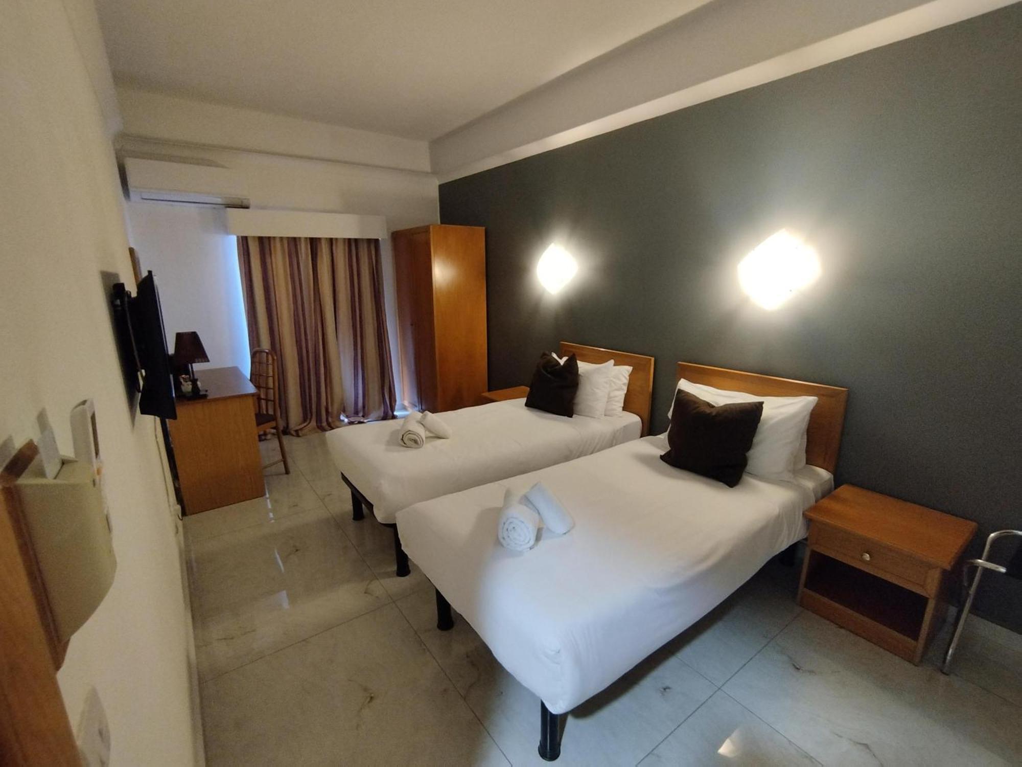 The Windsor Hotel สลีมา ภายนอก รูปภาพ